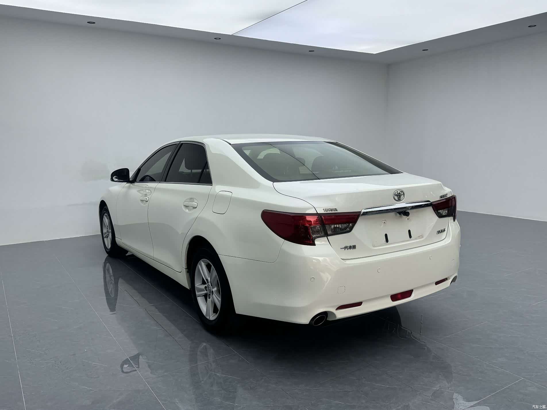 Toyota 2.5S, 2016 8