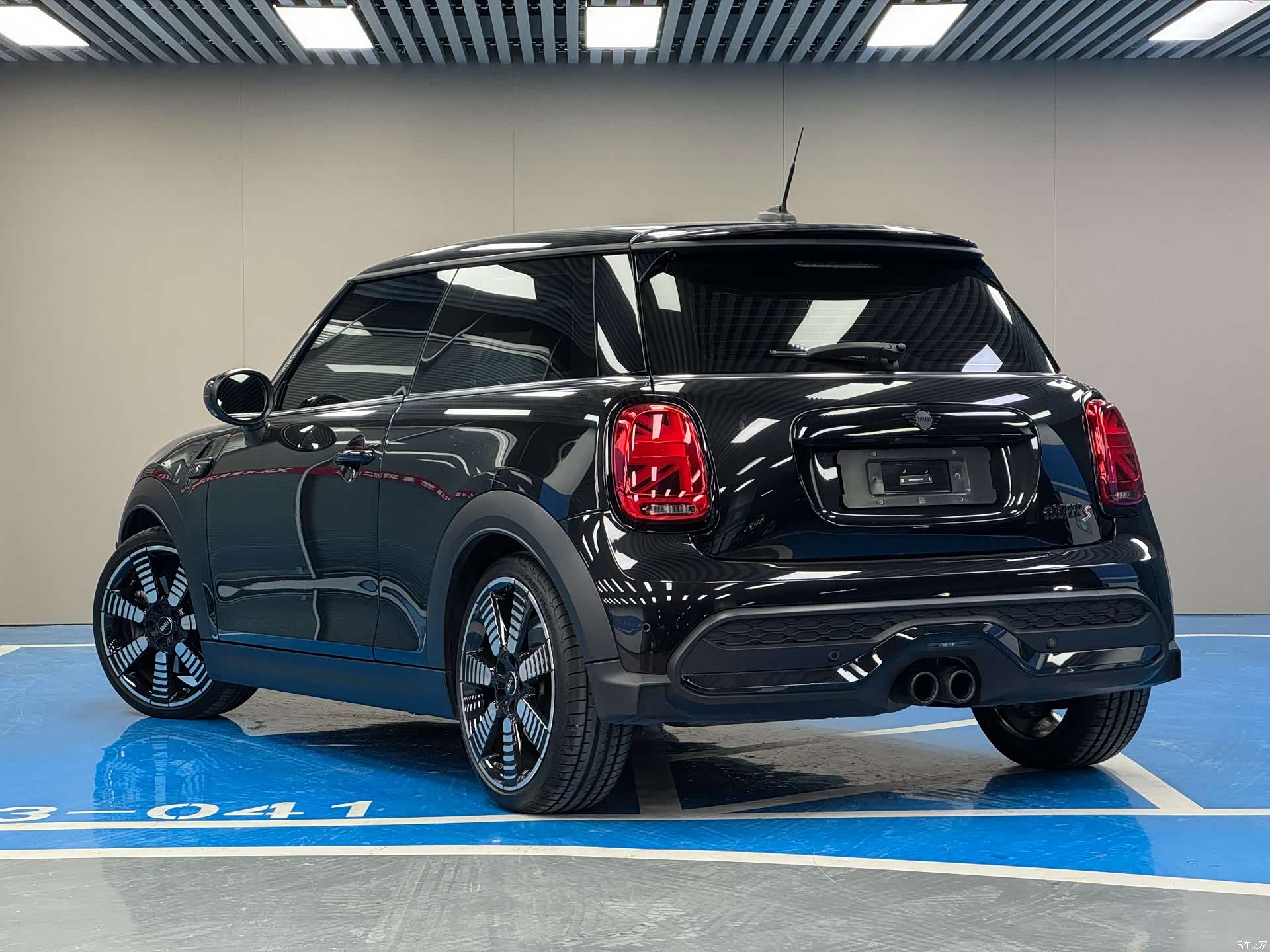 Mini Cooper, 2024 все фото