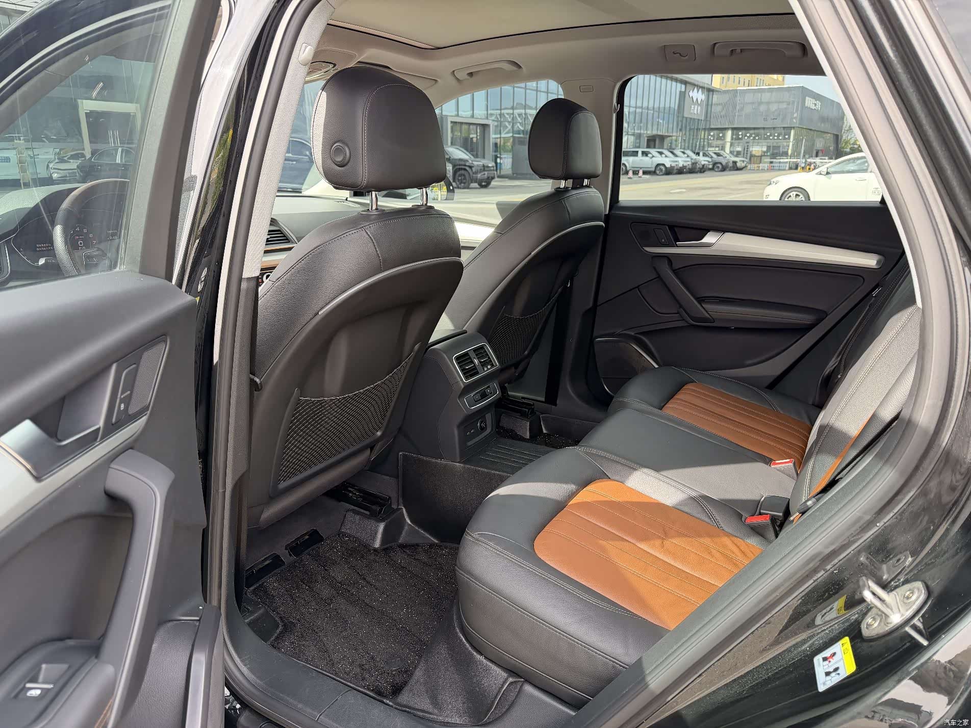 Audi Q5L, 2020 9