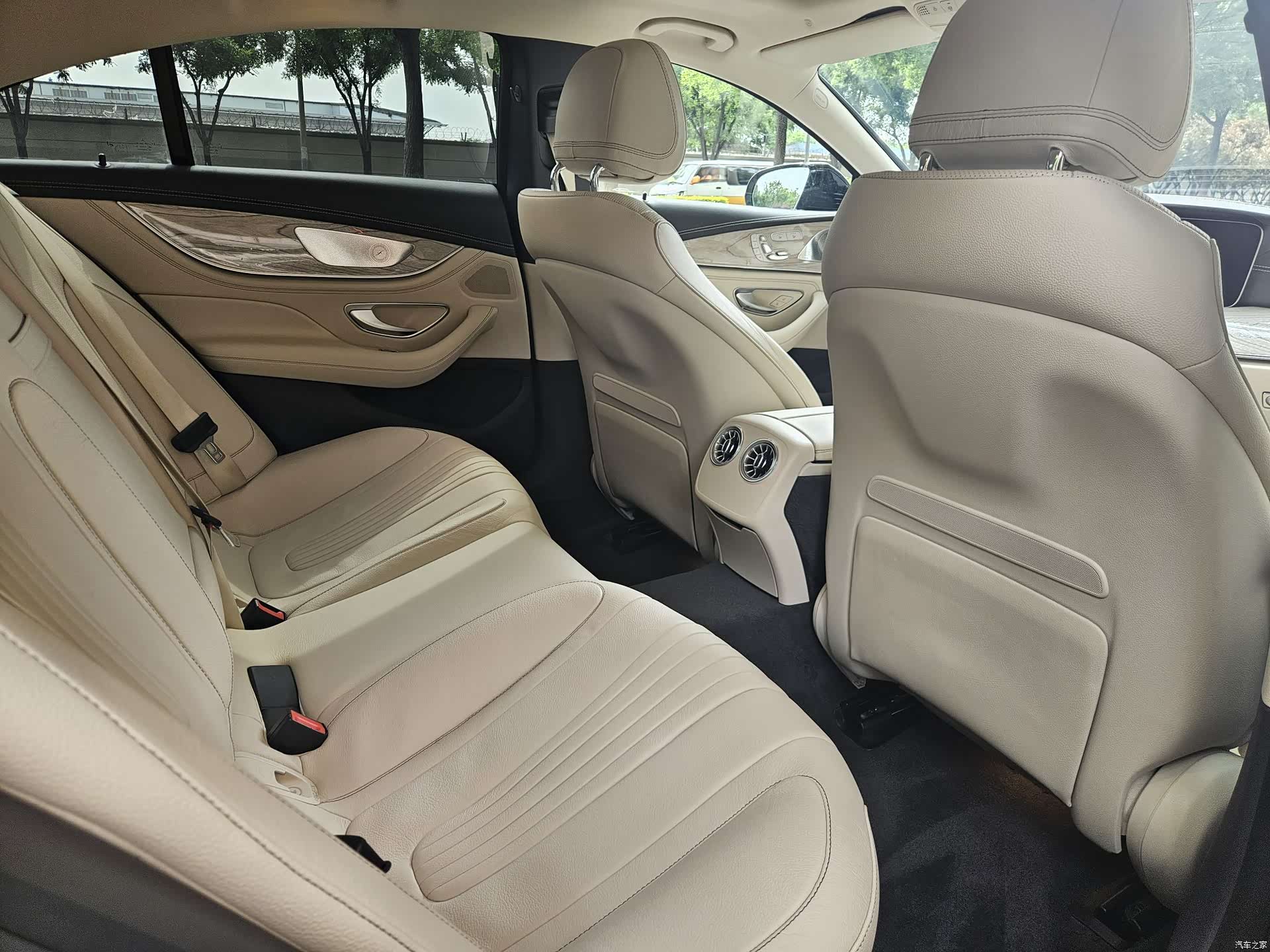 Mercedes-Benz CLS, 2023 10
