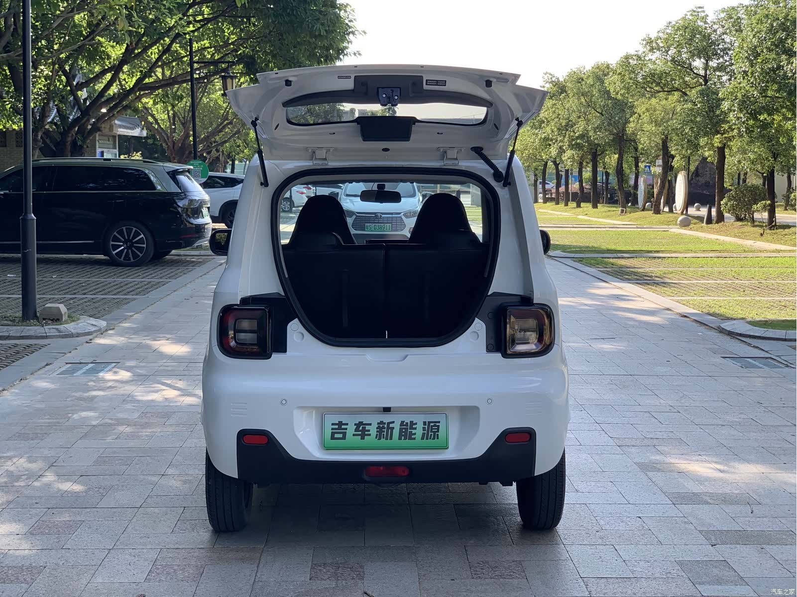 Geely Panda, 2024 17