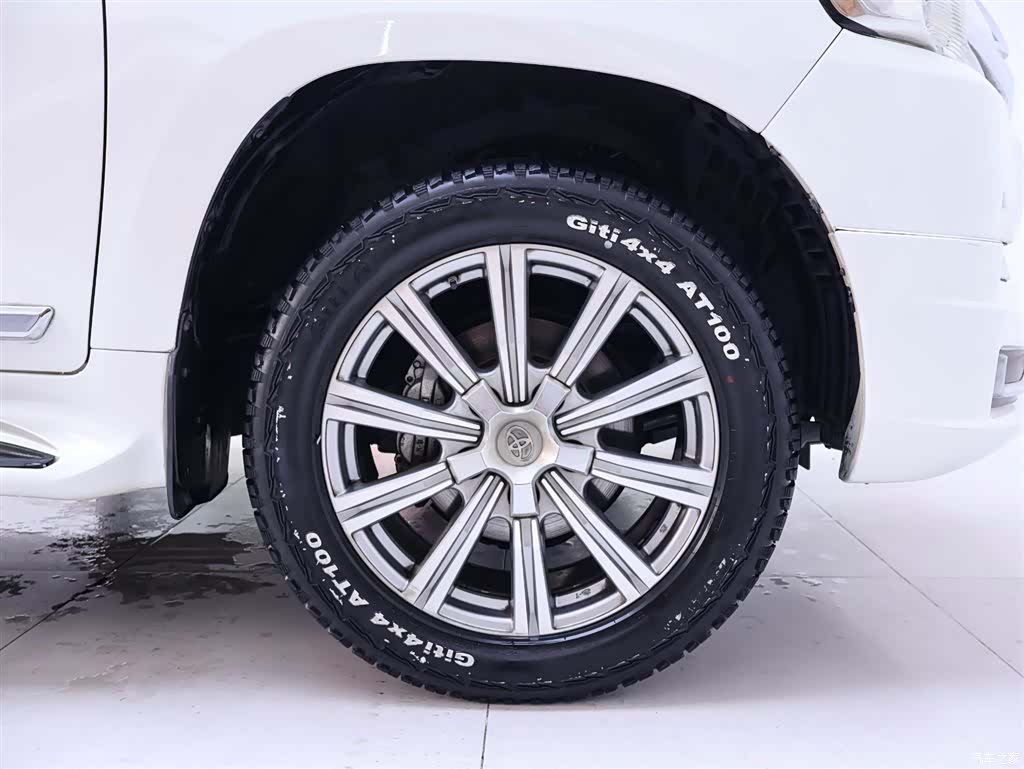 Toyota Land Cruiser, 2019 6