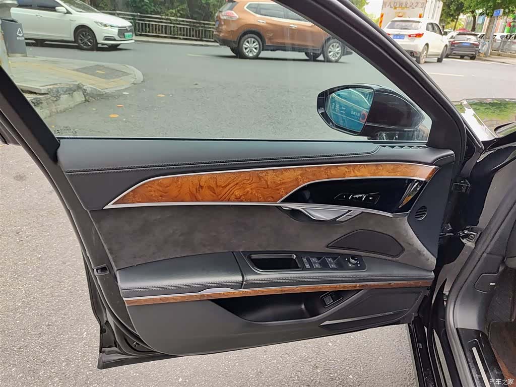 Audi A8L, 2019 6