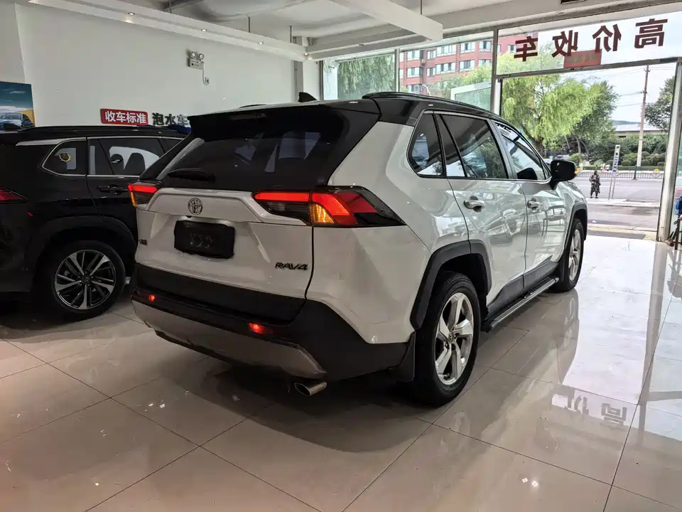 Toyota RAV4 Rongfang
