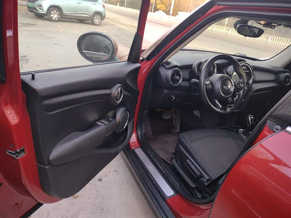 MINI MINI