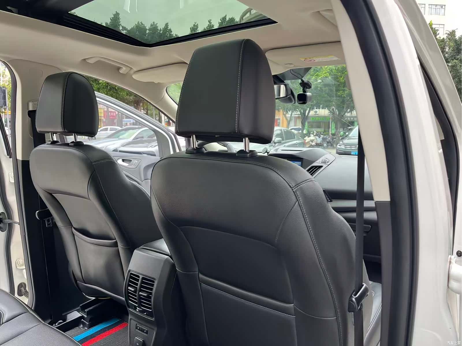 Ford Kuga, 2018 21