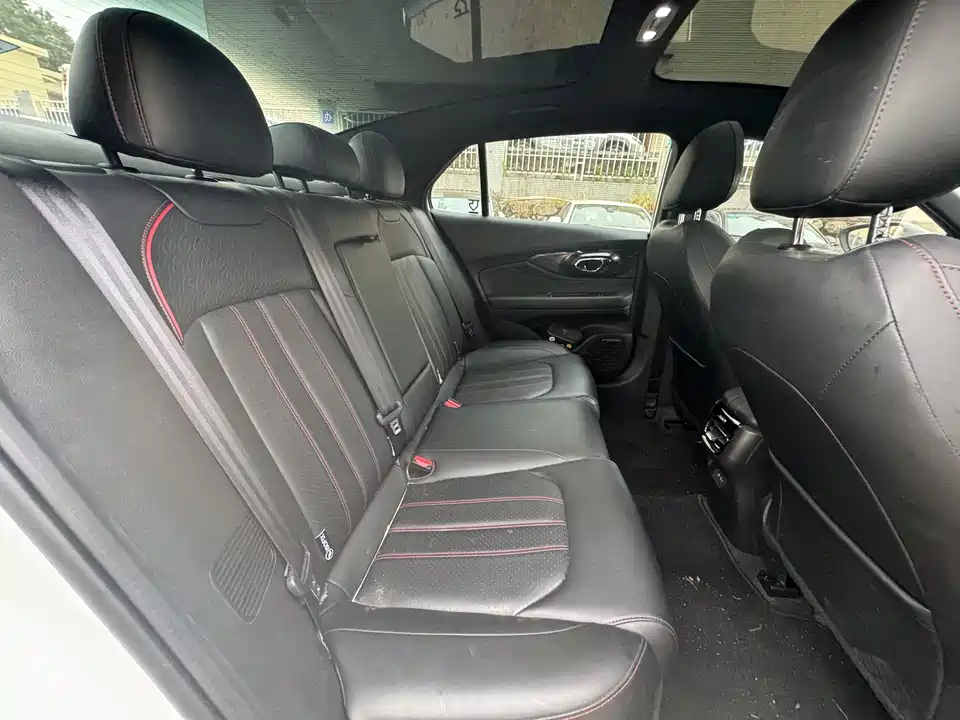 Trumpchi Shadow Leopard