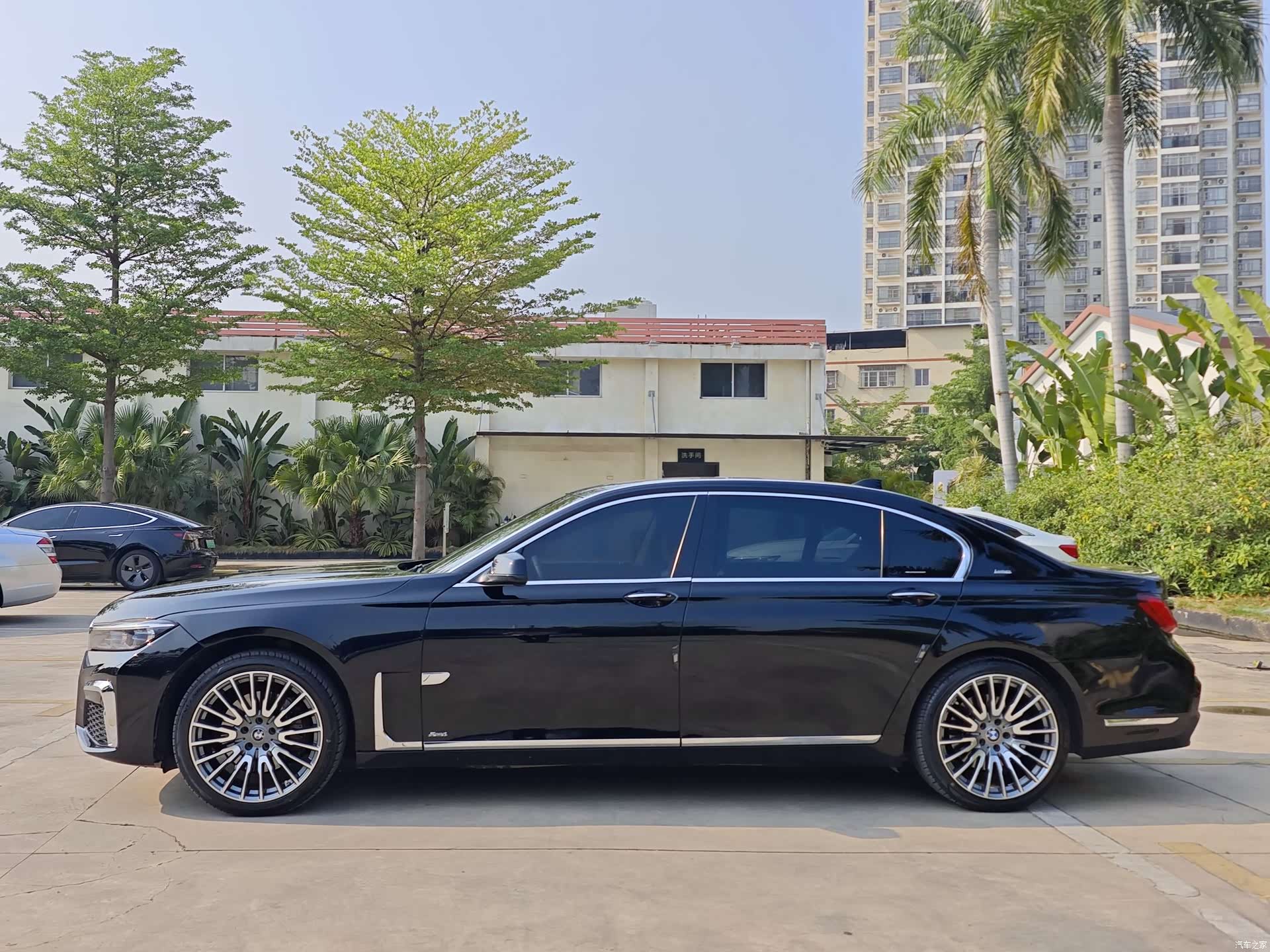 BMW 7 Series, 2010 4
