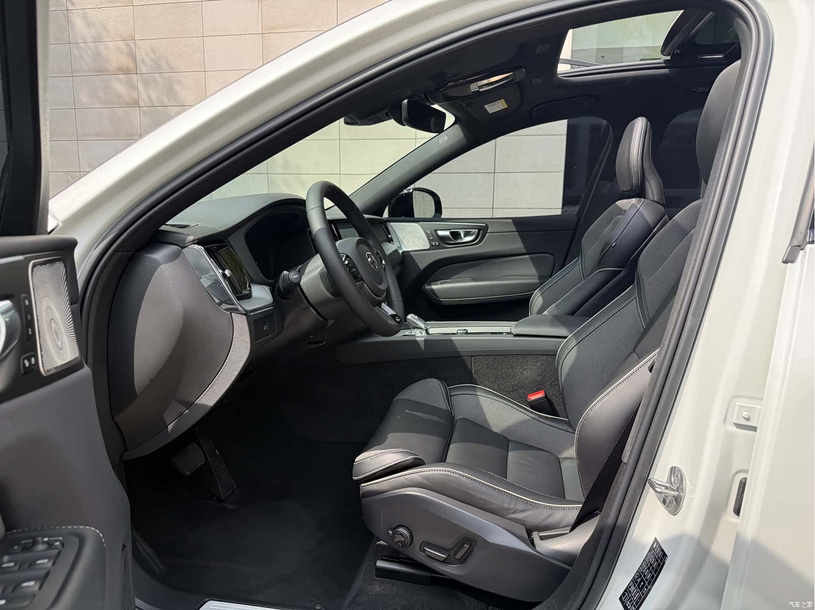 Volvo XC60, 2022 10