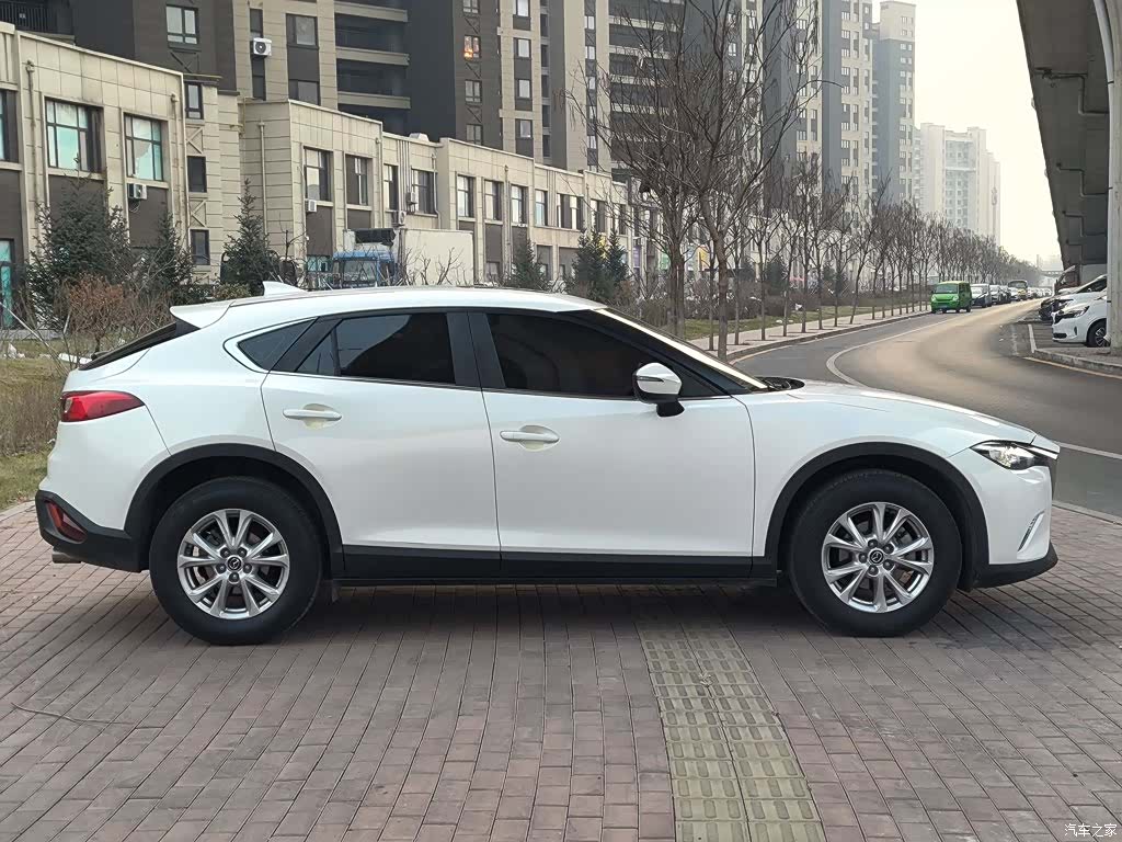 Mazda CX-4, 2016 7