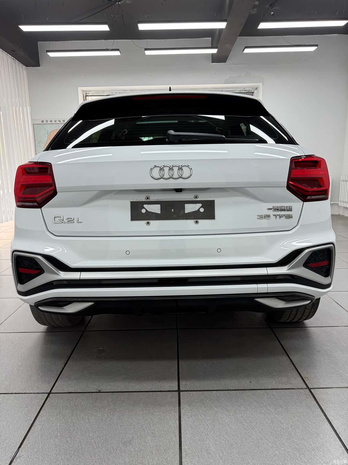 Audi Q2L, 2022 все фото
