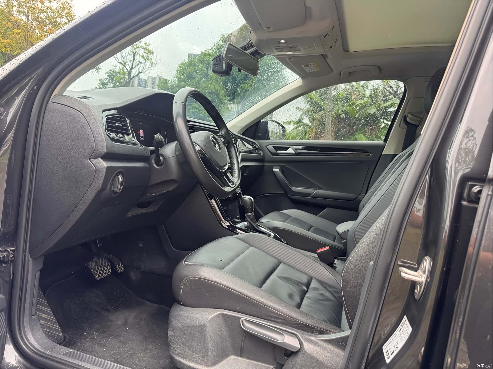 Volkswagen T-ROC, 2021 4