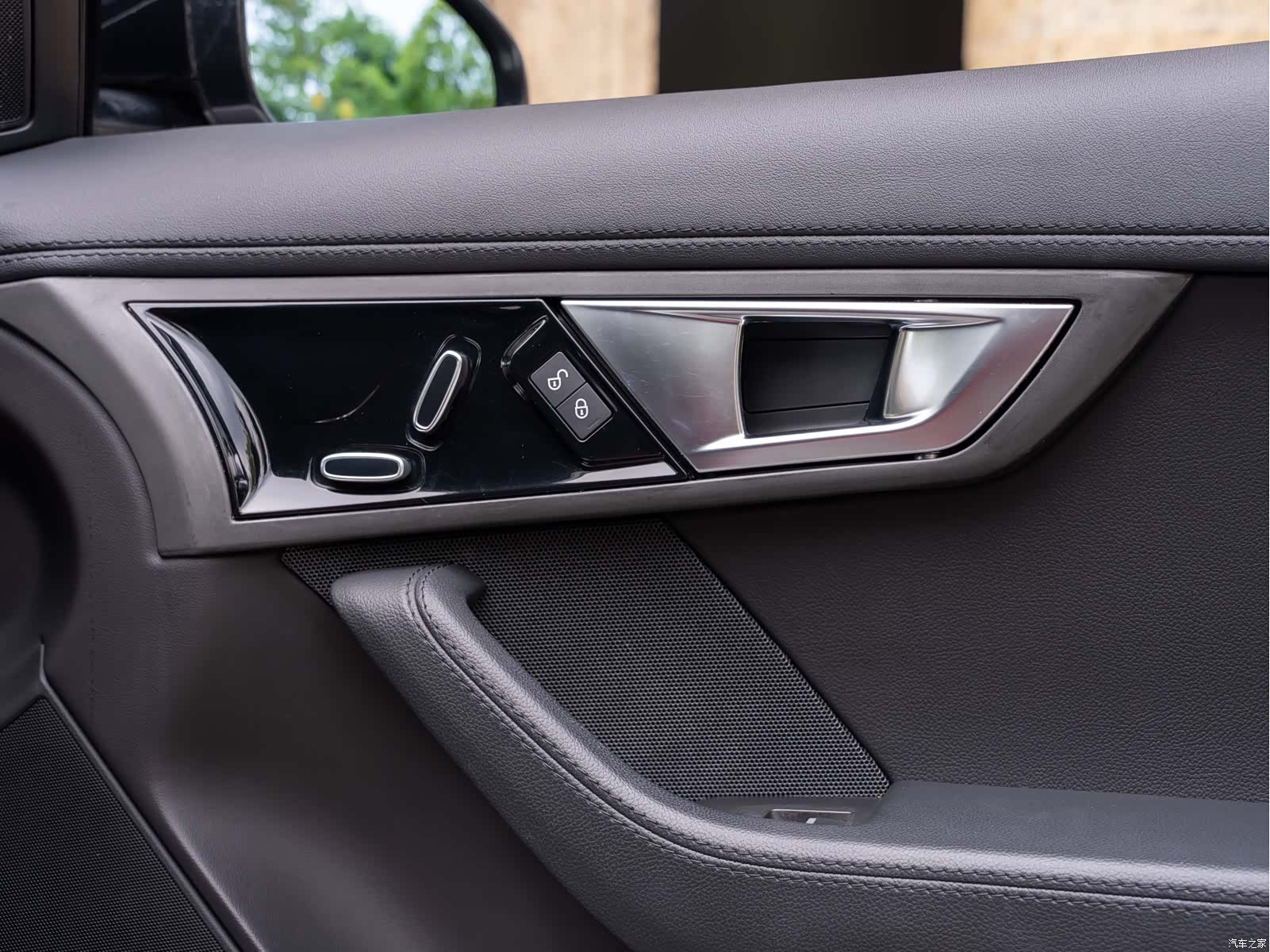 Jaguar F-TYPE, 2015 21