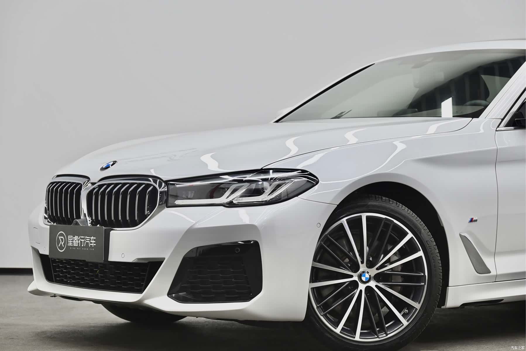 BMW 5 Series, 2021 26