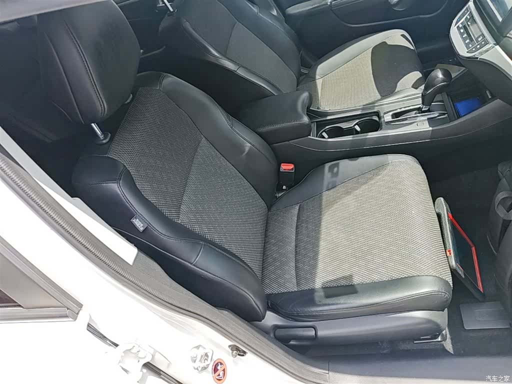 Honda Jade, 2017 25
