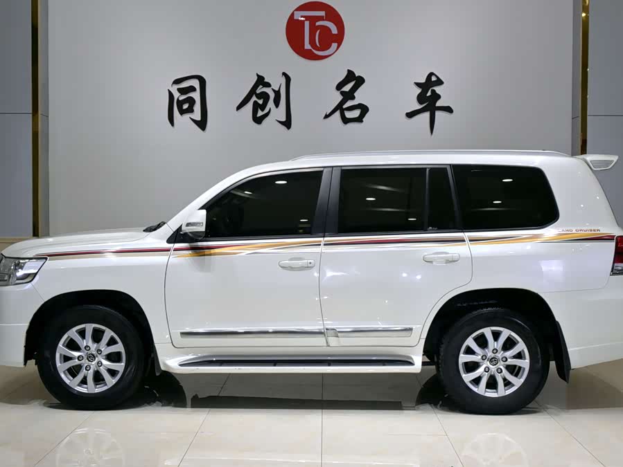 Toyota Land Cruiser 2020, фото 7