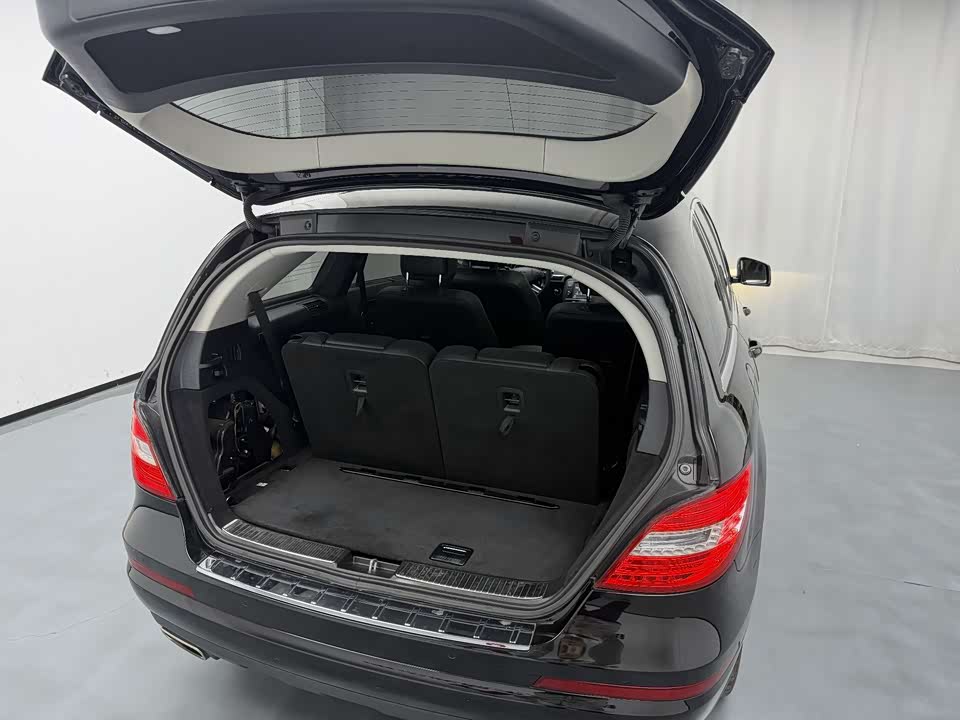 Mercedes-Benz R-class