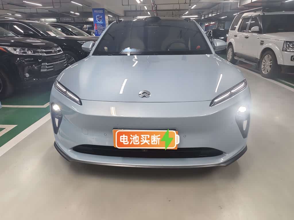 NIO ET5