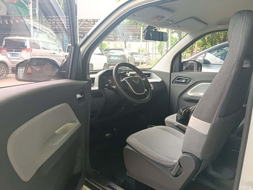 Wuling MINIEV, 2022 15