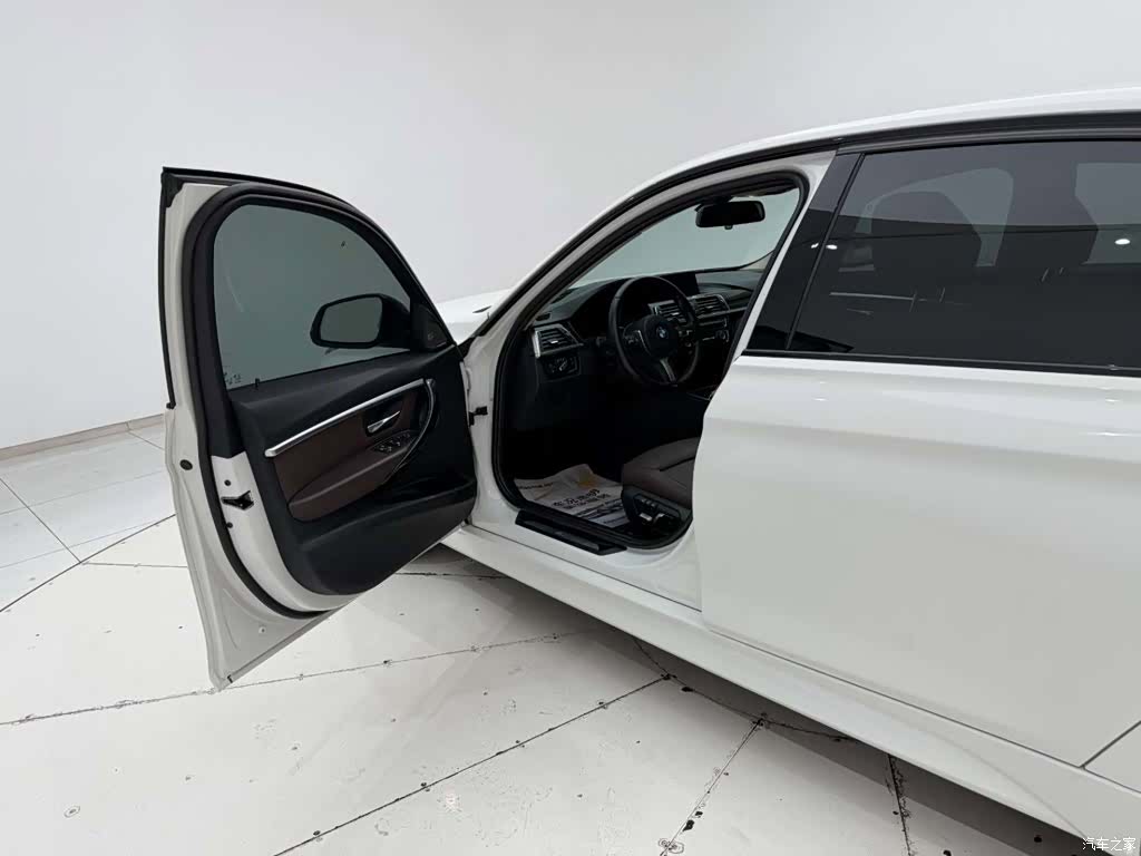 BMW 3 Series, 2018 13