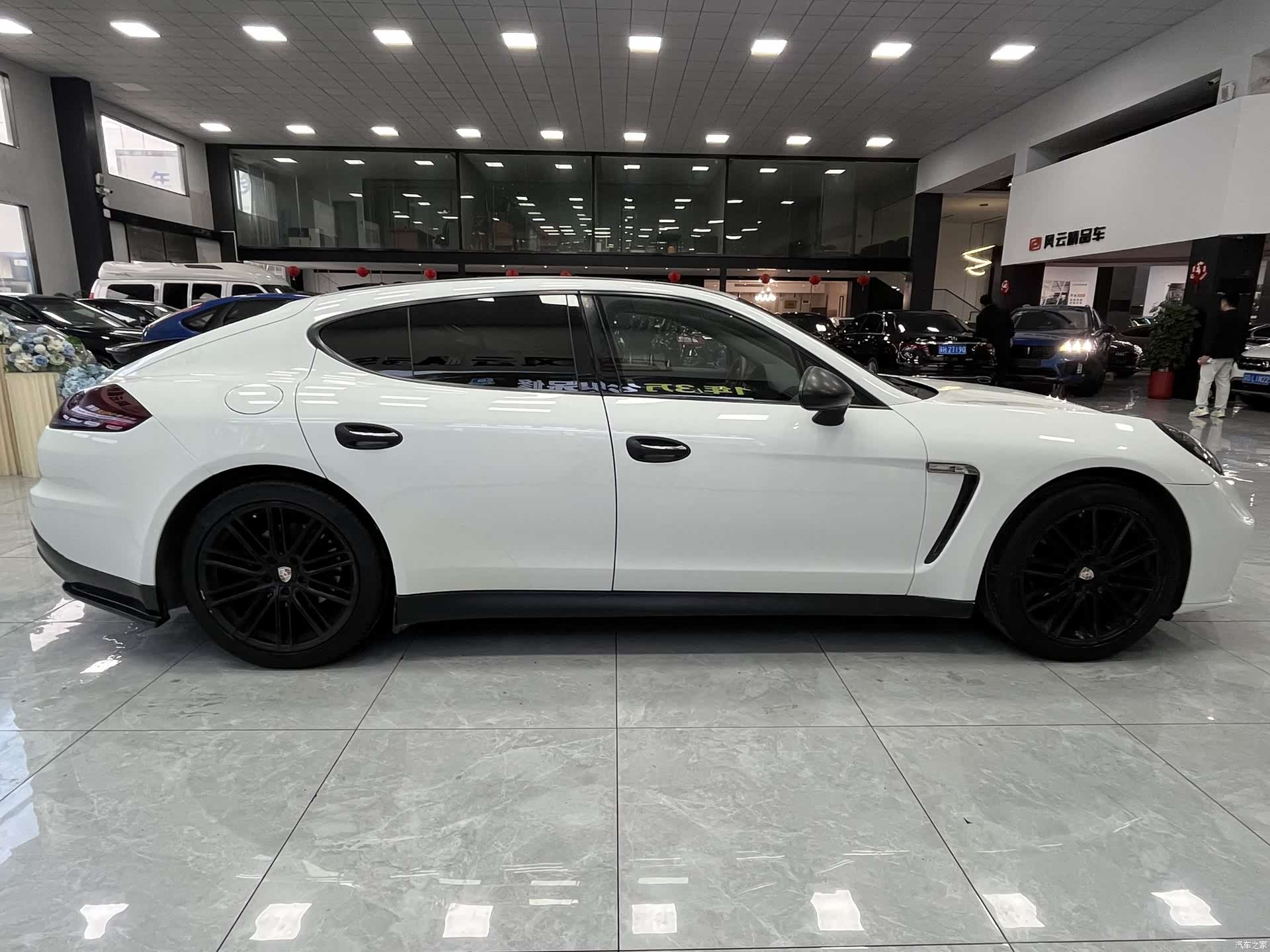 Porsche Panamera, 2012 9
