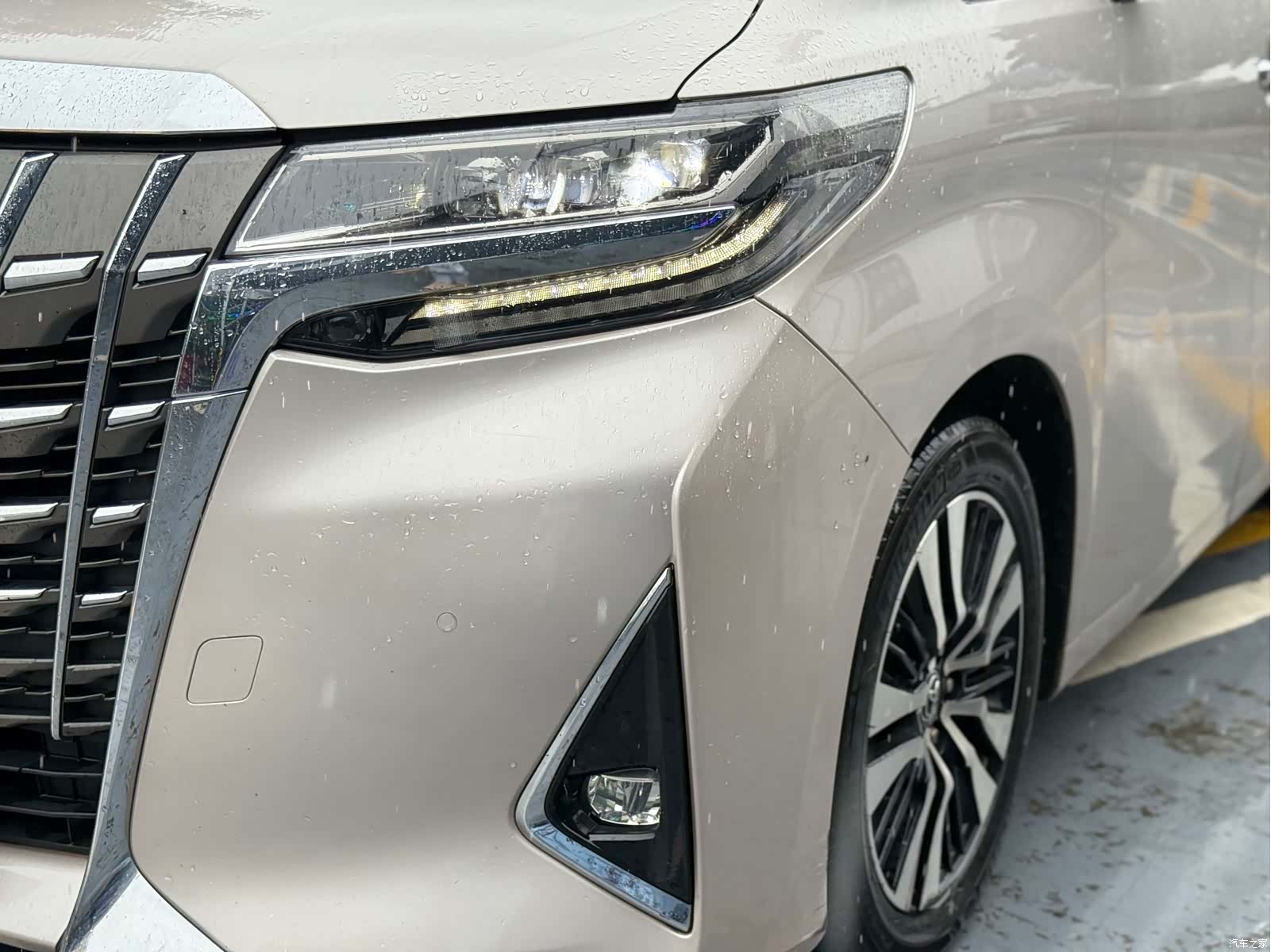 Toyota Alphard, 2018 16