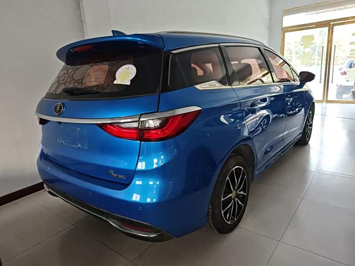 BYD Song MAX 2017 1.5T АКПП zhi lian Премиум 7 seats