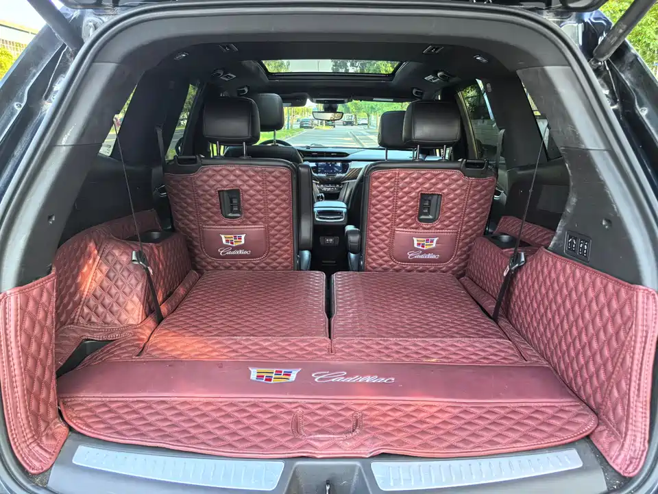 Cadillac XT6