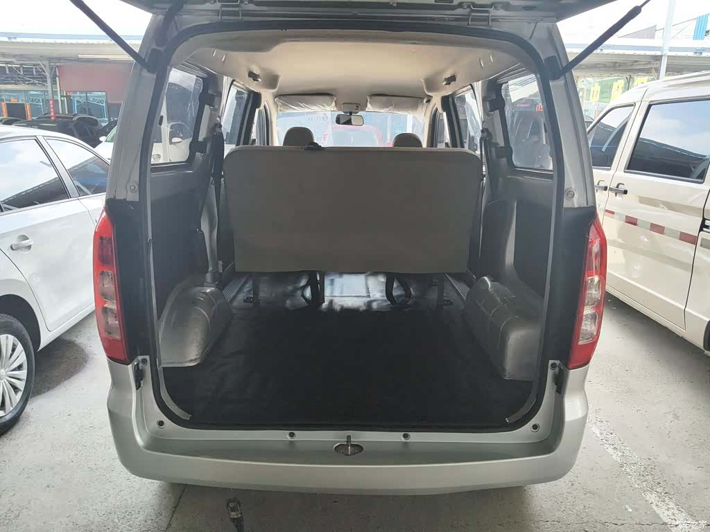 Wuling Hongguang, 2023 15