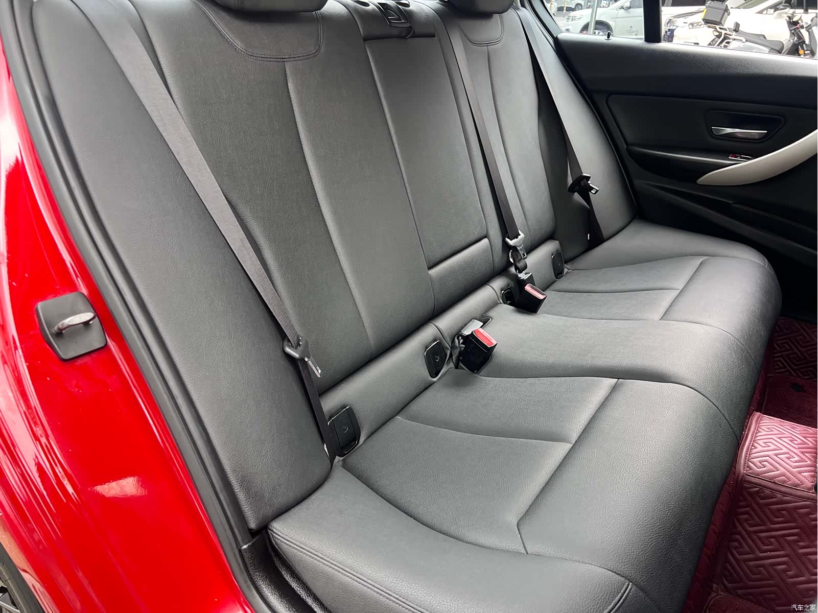 BMW 3 Series, 2016 24
