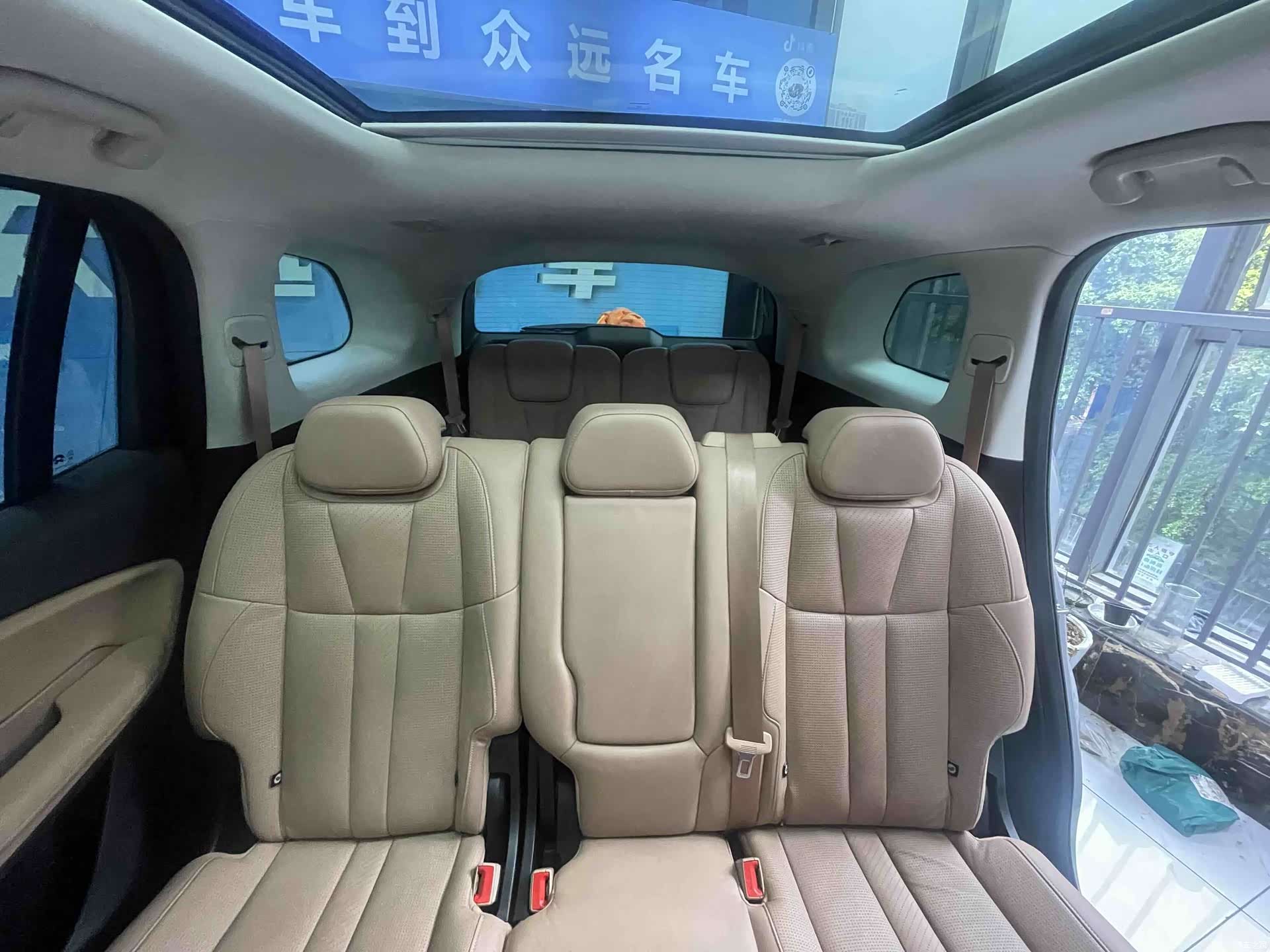 NIO ES8, 2019 9
