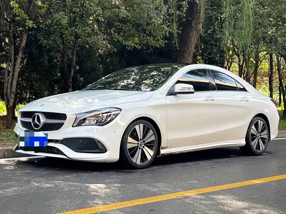 Mercedes-Benz CLA
