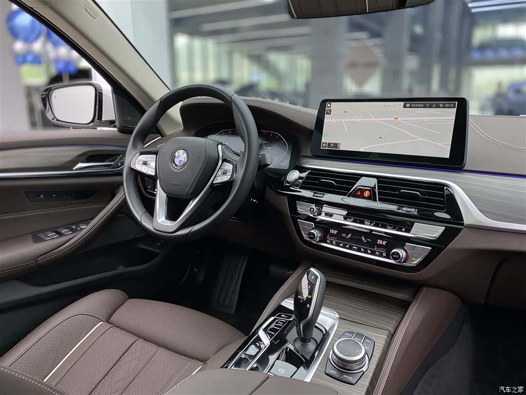BMW 5 Series, 2022 20