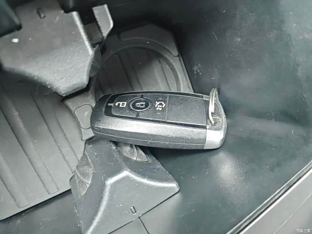 Ford Edge, 2019 17