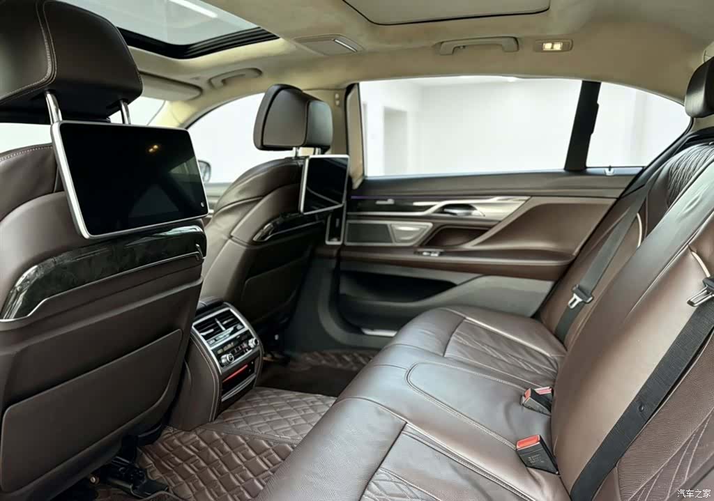 BMW 7 Series, 2016 6