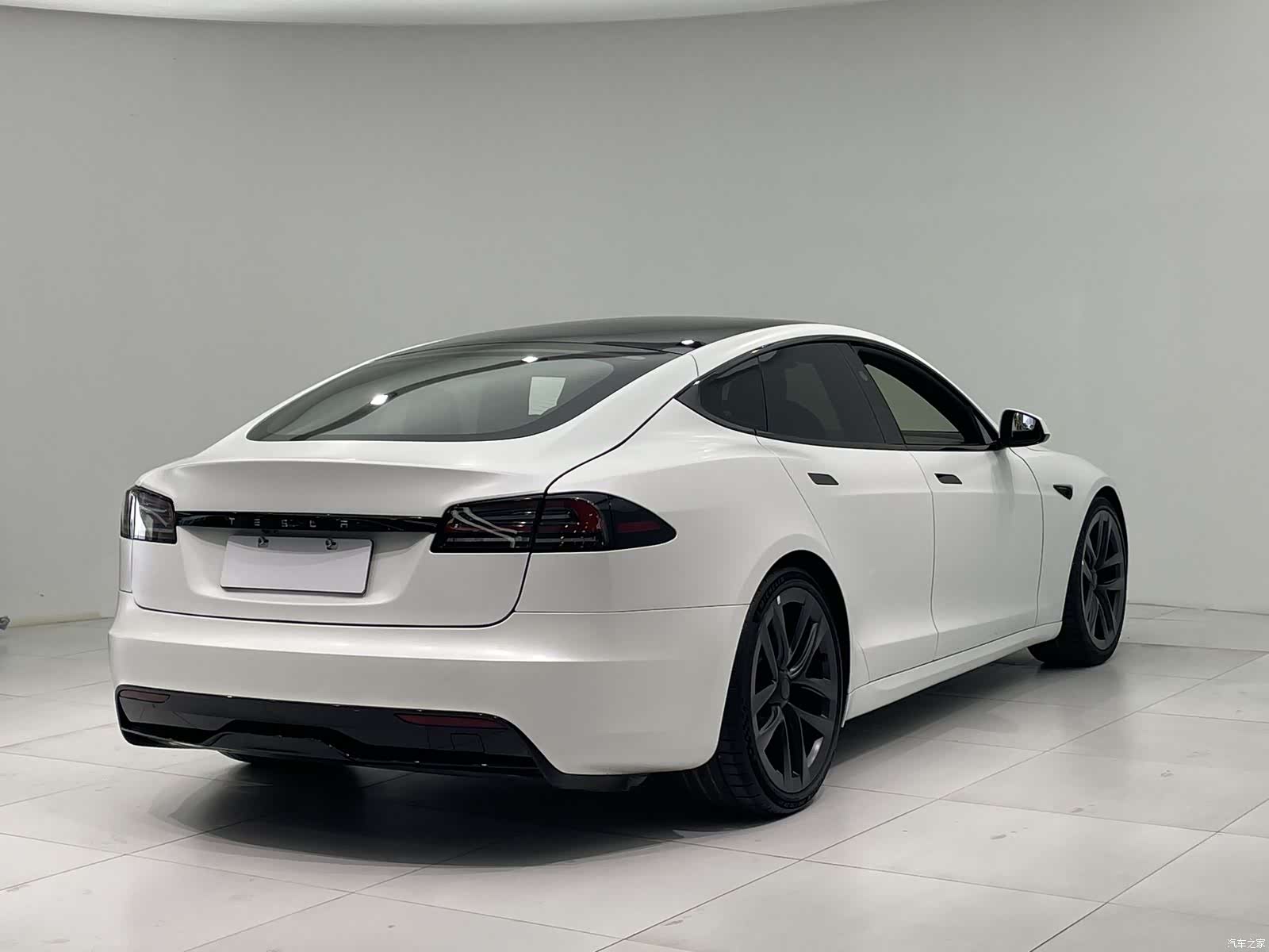 Tesla Model S, 2023 3
