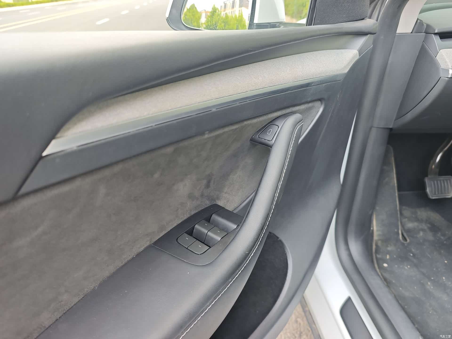 Tesla Model Y, 2024 10