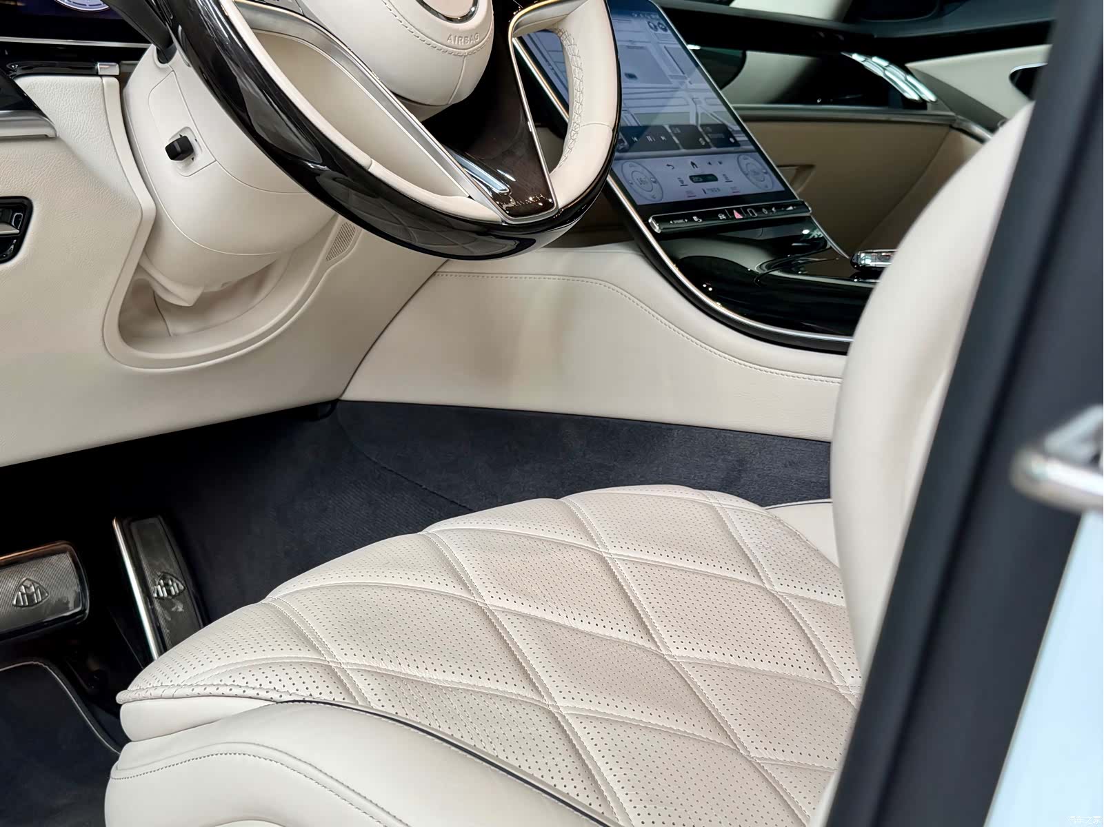 Maybach S-Class, 2024 8