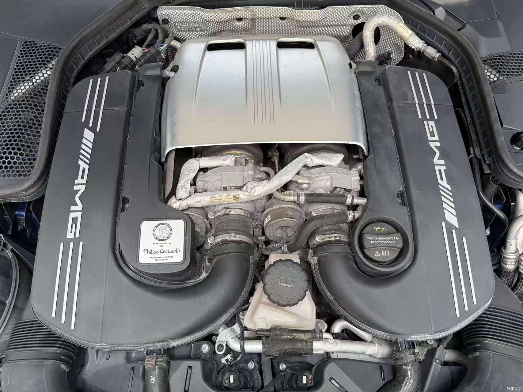 Mercedes-Benz C-Class, 2019 16
