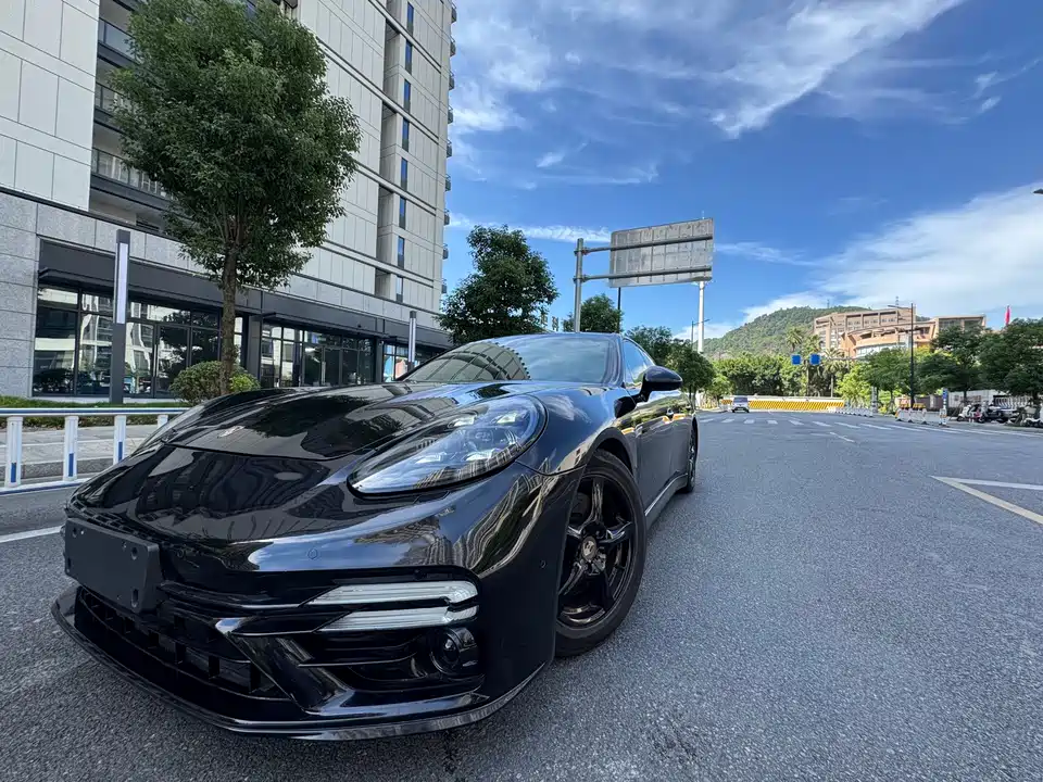 Porsche Panamera