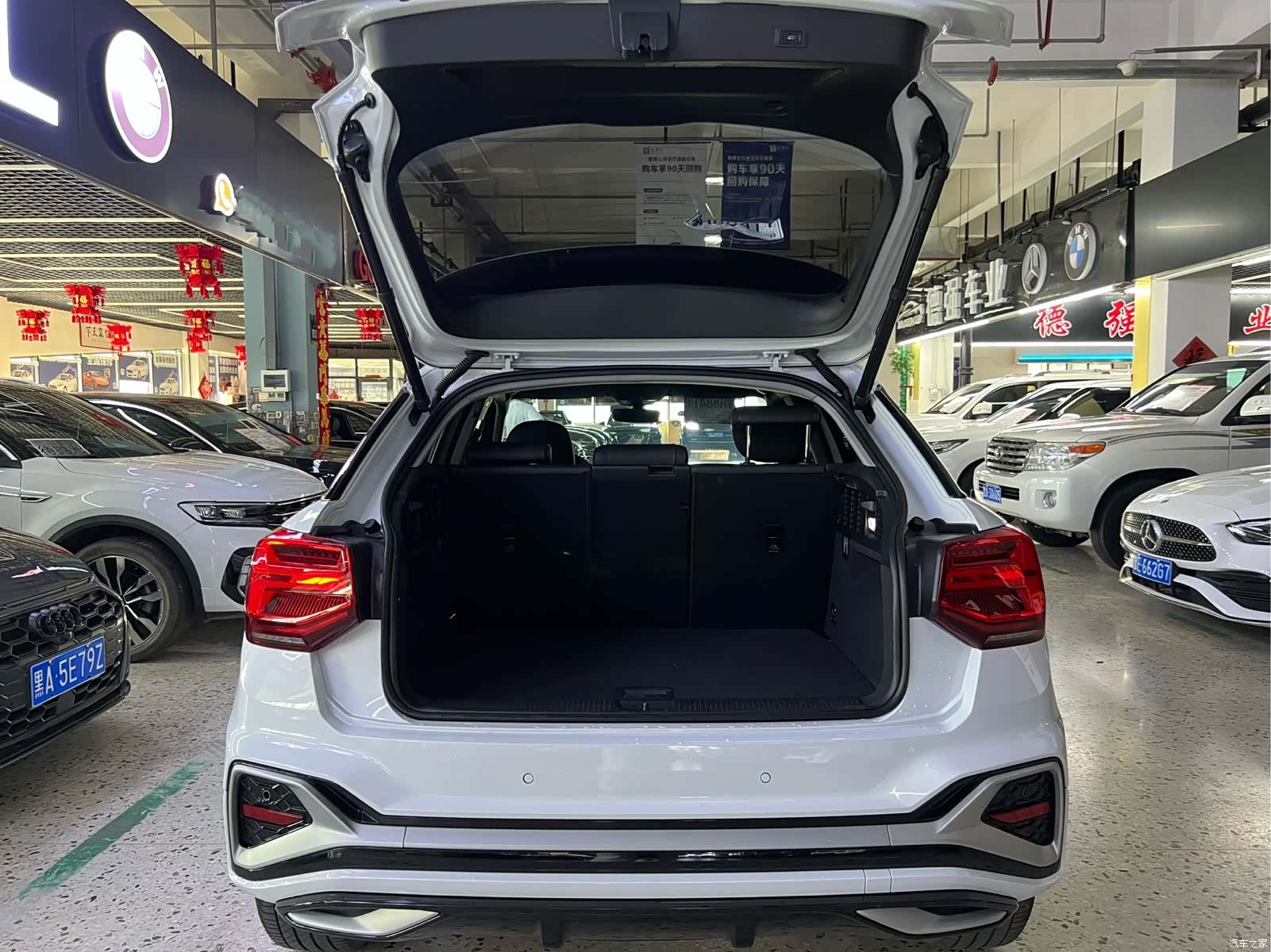 Audi Q2L, 2022 10