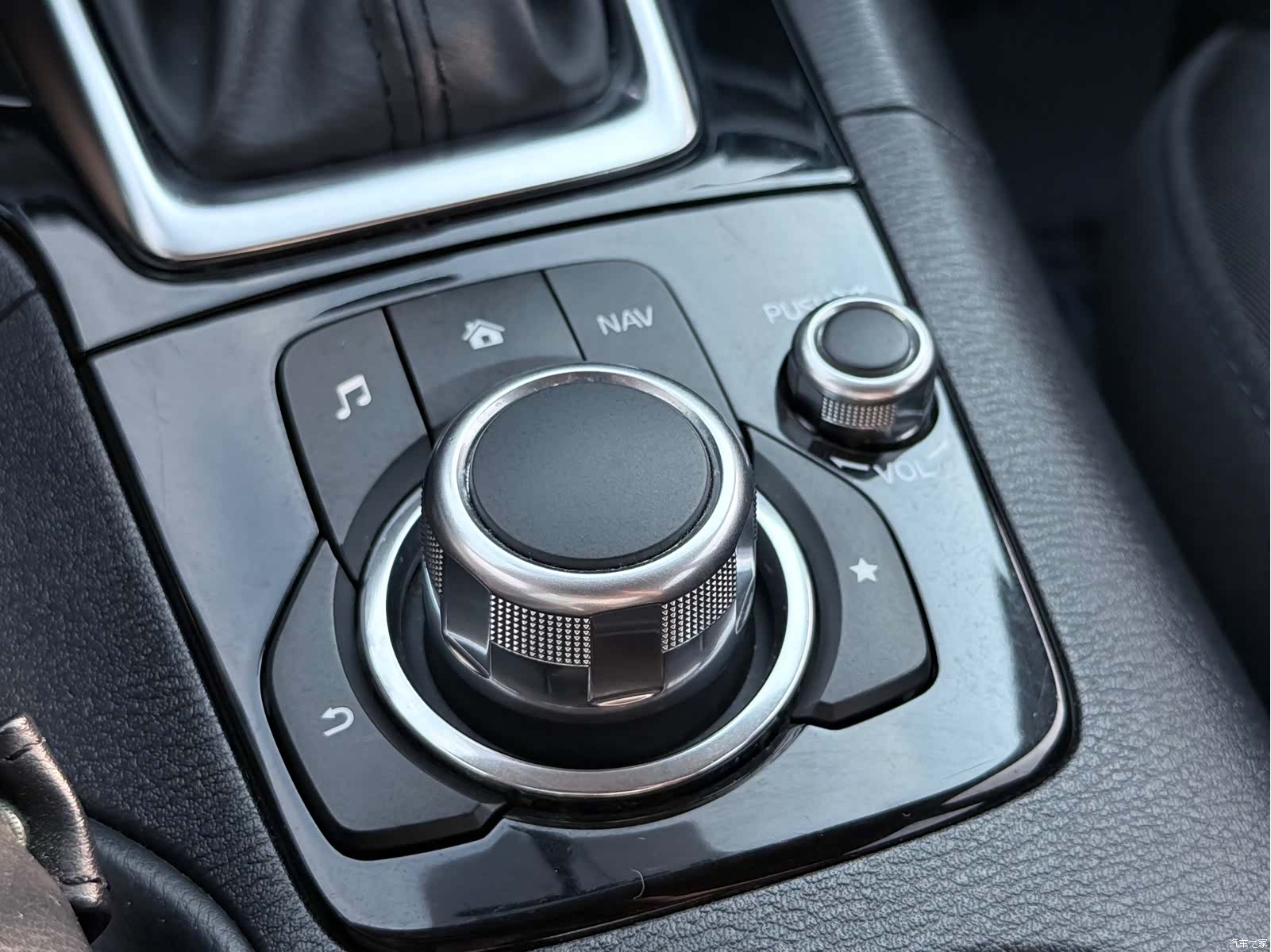 Mazda Mazda3, 2016 14