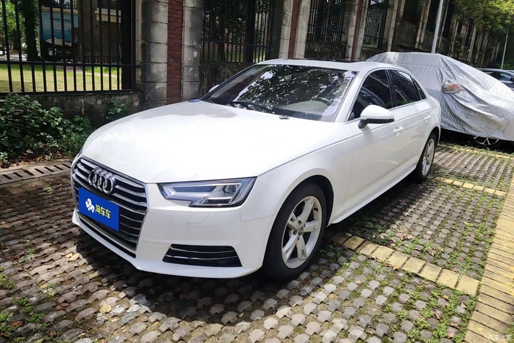 Audi A4L, 2017 1