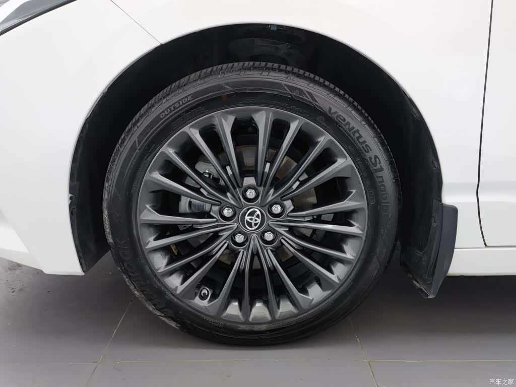 Toyota Avalon, 2023 17