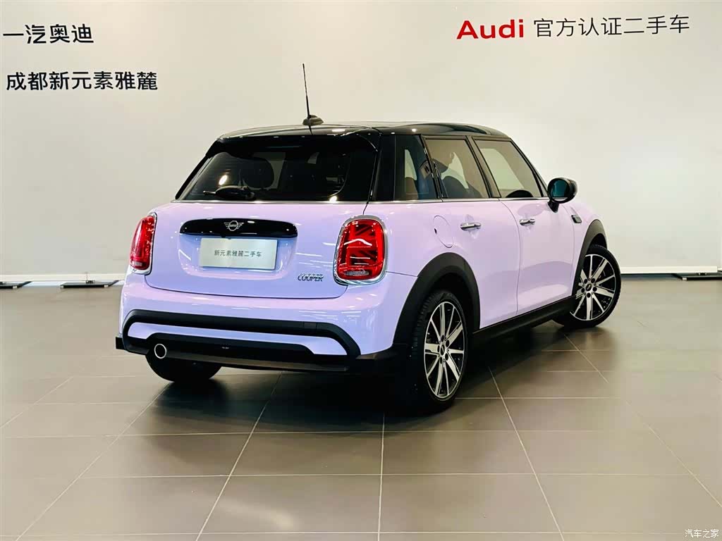 Mini Cooper, 2024 4