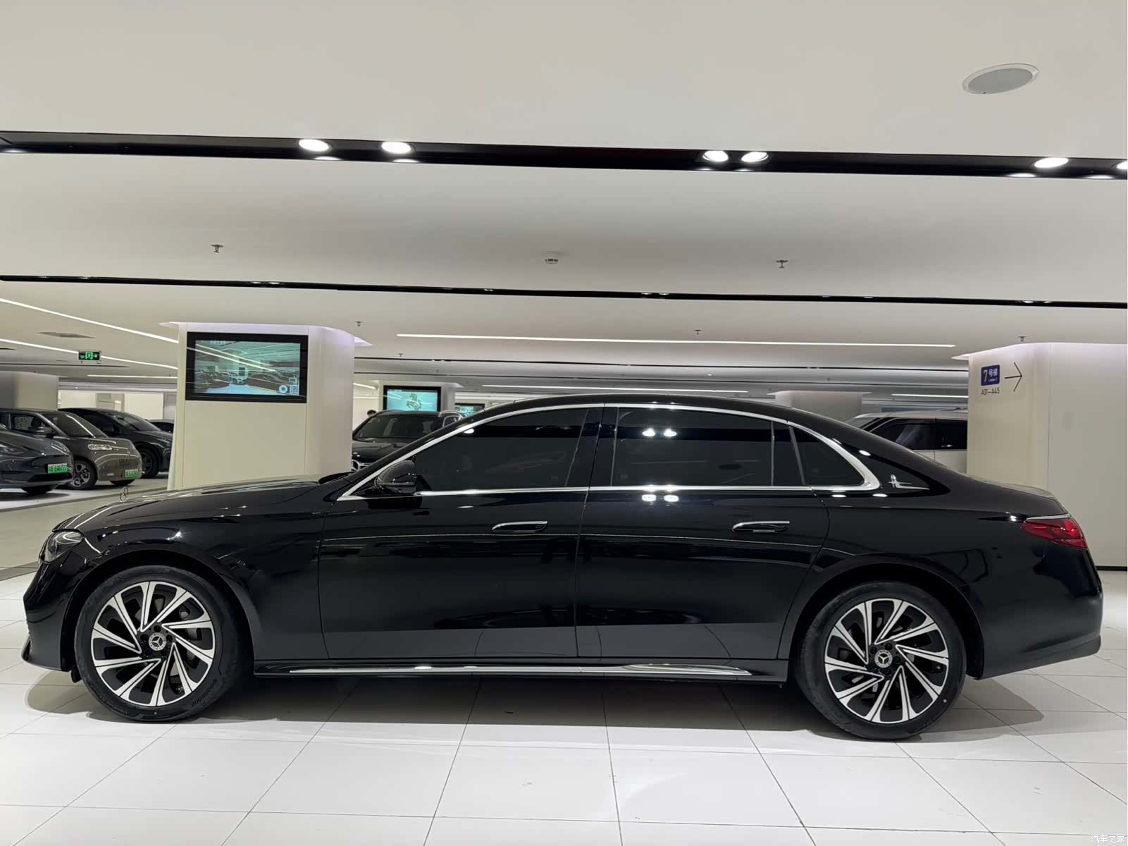 Mercedes-Benz E-Class, 2024 12