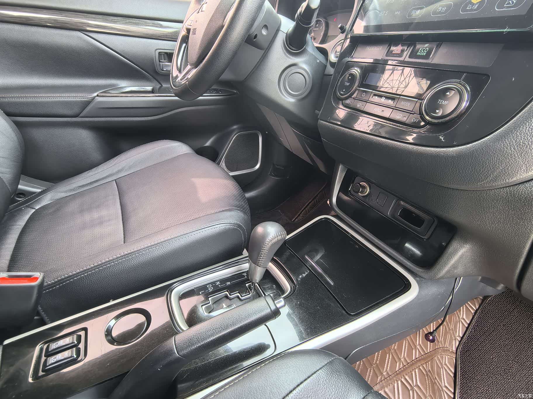 Mitsubishi Outlander, 2018 11