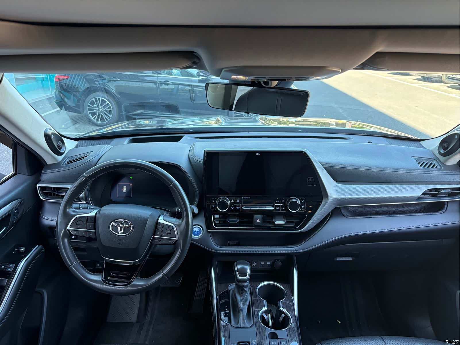 Toyota Highlander, 2021 все фото