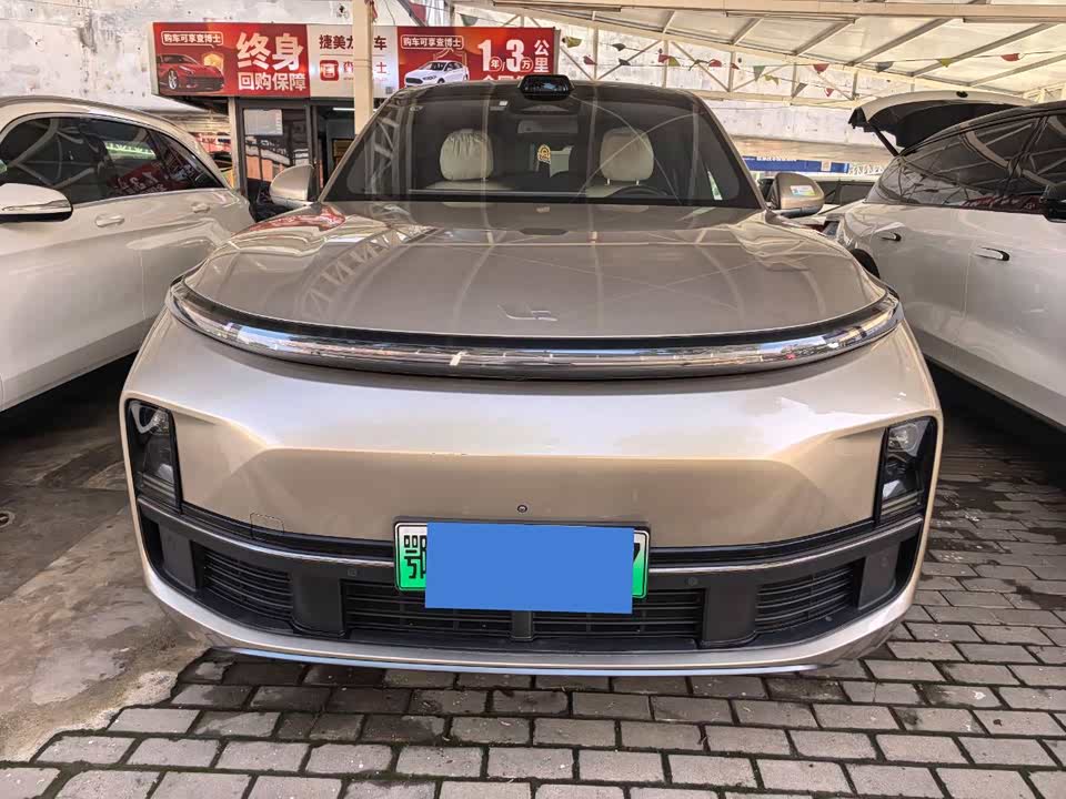 Li Auto Ideal L8