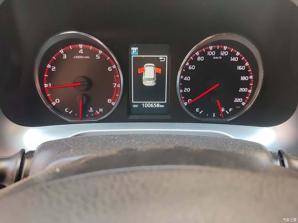 Toyota RAV4, 2016 все фото